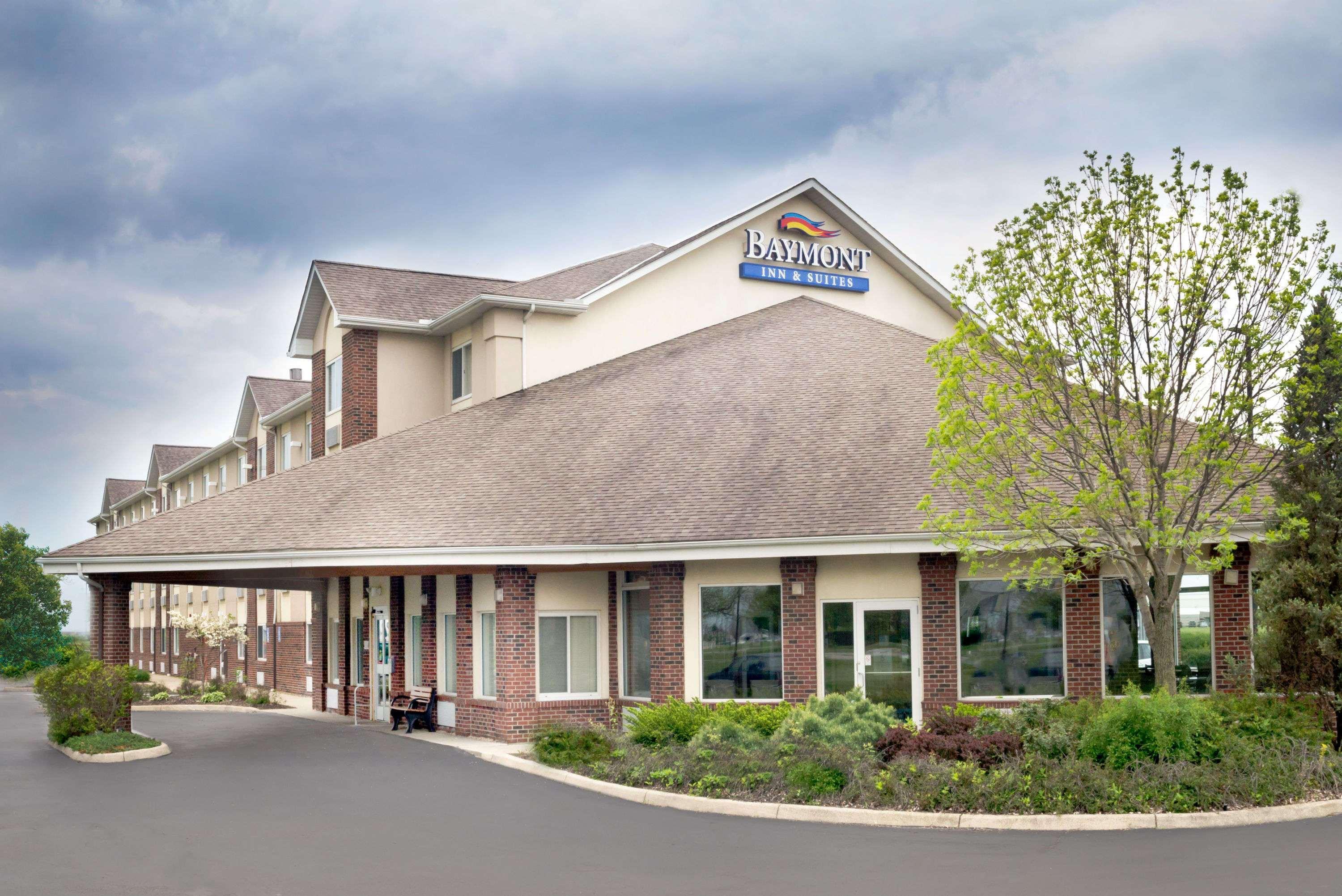 Baymont By Wyndham Columbus/Rickenbacker Hotel Eksteriør billede