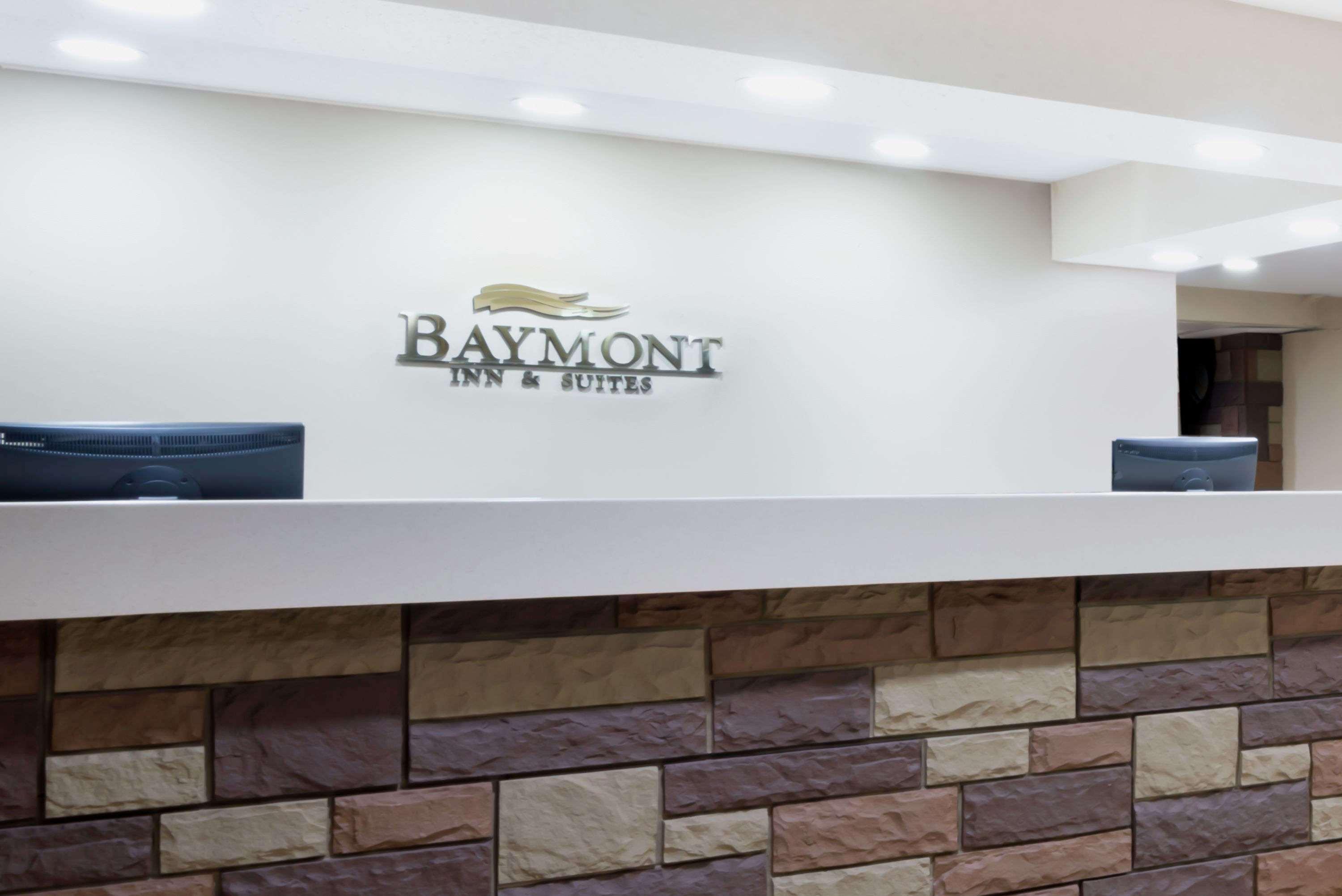 Baymont By Wyndham Columbus/Rickenbacker Hotel Eksteriør billede